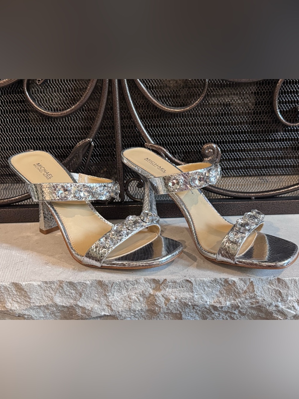 ✨MICHAEL Michael Kors Silver Crystal-Strap Mid Heels Size 9 ✨
